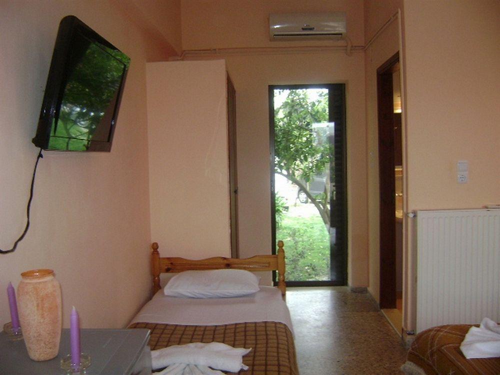 Aparthotel Adonis 2*