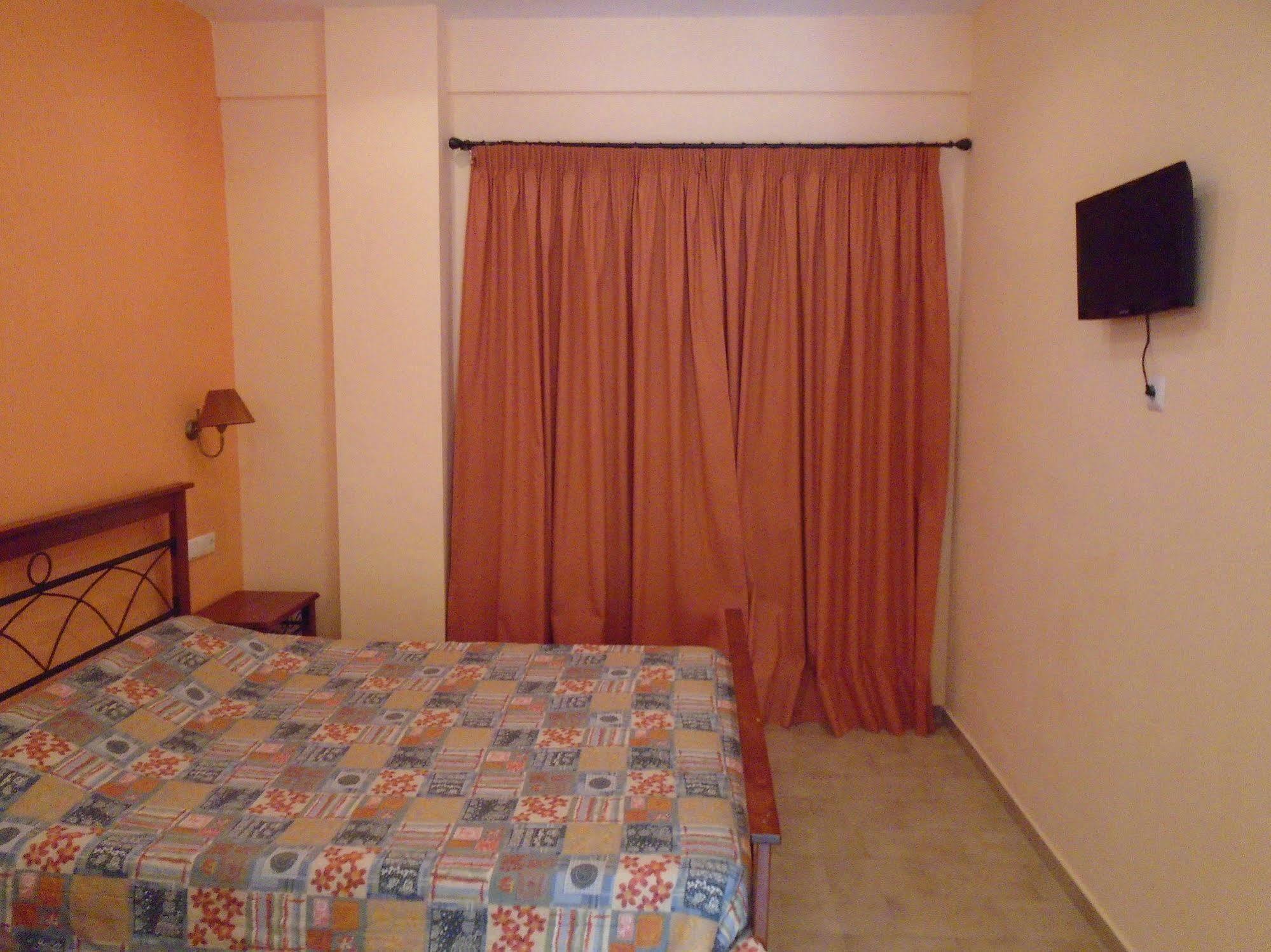 Aparthotel Adonis Iraklio